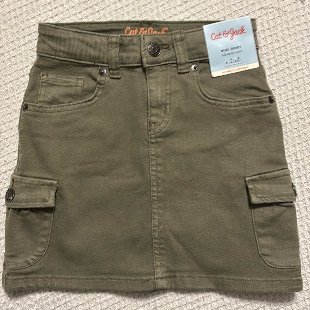 Girls midi skirt, new with tags